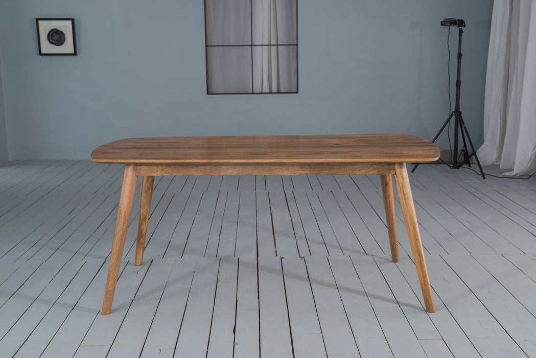 Skanda 1.35 Dining Table